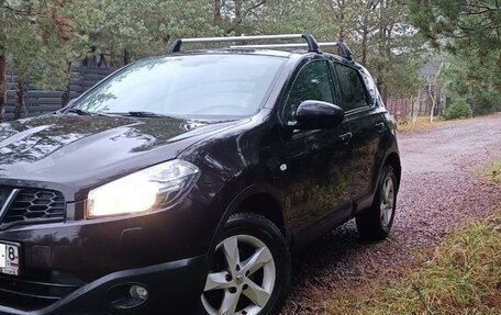 Nissan Qashqai, 2010 год, 720 000 рублей, 2 фотография