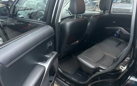 Mitsubishi Outlander III рестайлинг 3, 2011 год, 1 500 000 рублей, 11 фотография