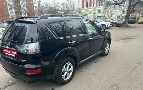 Mitsubishi Outlander III рестайлинг 3, 2011 год, 1 500 000 рублей, 4 фотография