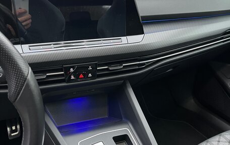 Volkswagen Golf VIII, 2021 год, 3 150 000 рублей, 16 фотография