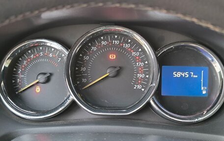 Renault Sandero II рестайлинг, 2016 год, 860 000 рублей, 6 фотография