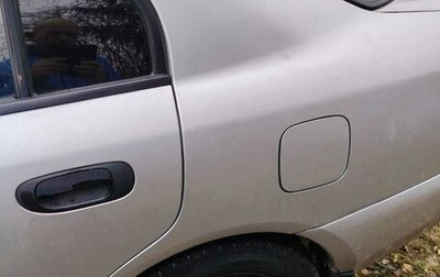 Mitsubishi Carisma I, 2002 год, 300 000 рублей, 1 фотография