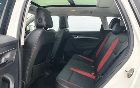 Skoda Karoq I, 2022 год, 1 990 000 рублей, 8 фотография