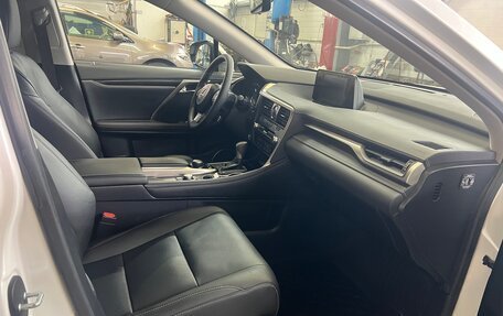 Lexus RX IV рестайлинг, 2017 год, 4 200 000 рублей, 13 фотография