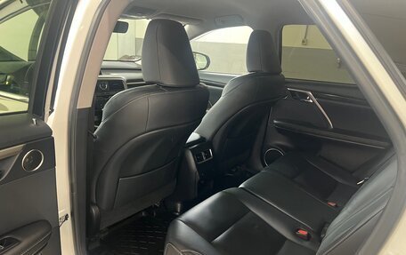 Lexus RX IV рестайлинг, 2017 год, 4 200 000 рублей, 17 фотография