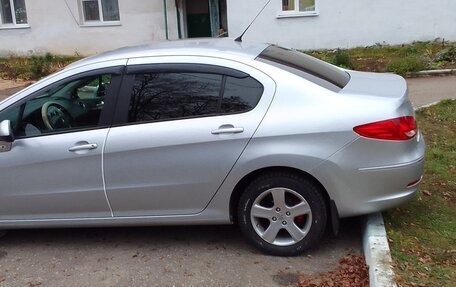 Peugeot 408 I рестайлинг, 2012 год, 600 000 рублей, 4 фотография