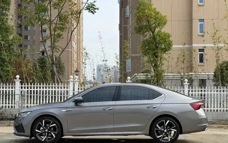 Skoda Octavia IV, 2022 год, 2 200 000 рублей, 5 фотография