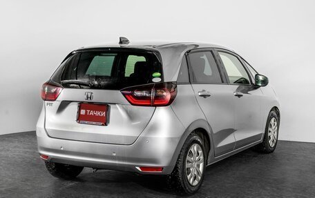 Honda Fit, 2020 год, 1 200 000 рублей, 3 фотография