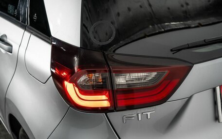 Honda Fit, 2020 год, 1 200 000 рублей, 20 фотография