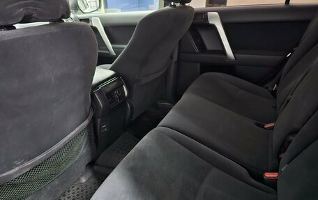 Toyota Land Cruiser Prado 150 рестайлинг 2, 2014 год, 2 590 000 рублей, 12 фотография