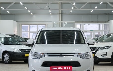 Mitsubishi Outlander III рестайлинг 3, 2014 год, 1 489 000 рублей, 3 фотография