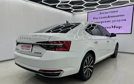 Skoda Superb III рестайлинг, 2022 год, 1 990 000 рублей, 6 фотография