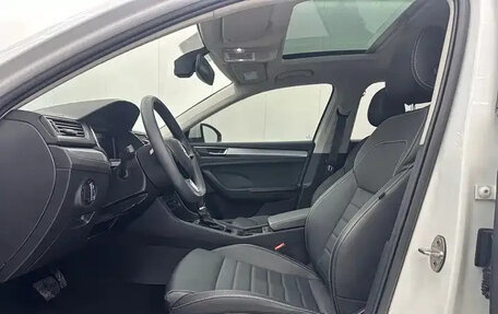 Skoda Superb III рестайлинг, 2022 год, 1 990 000 рублей, 7 фотография