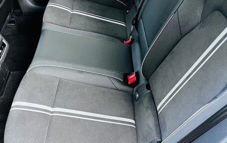 Volkswagen Golf VIII, 2022 год, 1 830 000 рублей, 16 фотография