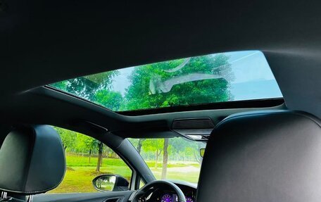 Volkswagen Golf VIII, 2022 год, 1 830 000 рублей, 17 фотография