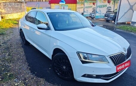 Skoda Superb III рестайлинг, 2017 год, 2 060 000 рублей, 3 фотография