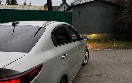 KIA Rio IV, 2020 год, 1 800 000 рублей, 5 фотография