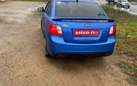 KIA Rio II, 2010 год, 650 000 рублей, 3 фотография