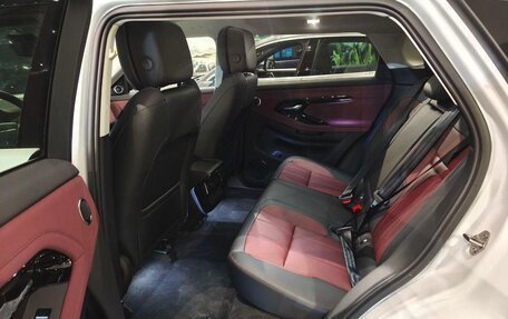 Land Rover Range Rover Evoque II, 2024 год, 5 990 000 рублей, 13 фотография