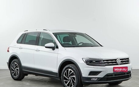 Volkswagen Tiguan II, 2018 год, 2 649 953 рублей, 1 фотография