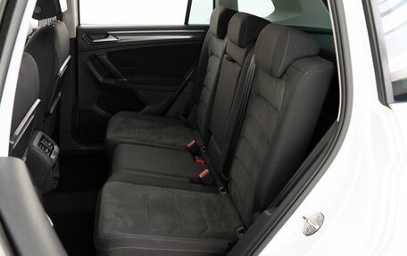 Volkswagen Tiguan II, 2018 год, 2 649 953 рублей, 9 фотография