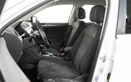 Volkswagen Tiguan II, 2018 год, 2 649 953 рублей, 10 фотография