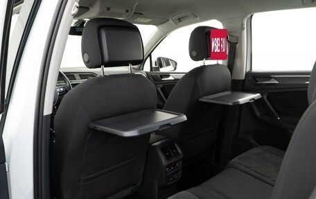 Volkswagen Tiguan II, 2018 год, 2 649 953 рублей, 12 фотография