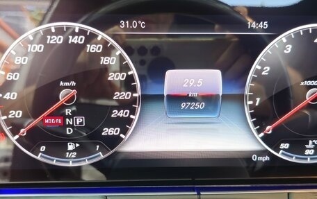 Mercedes-Benz E-Класс, 2019 год, 3 500 000 рублей, 6 фотография