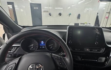 Toyota C-HR I рестайлинг, 2021 год, 3 500 000 рублей, 4 фотография