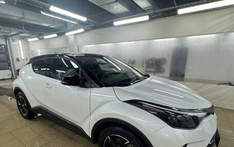 Toyota C-HR I рестайлинг, 2021 год, 3 500 000 рублей, 3 фотография