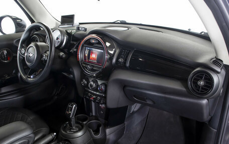 MINI Hatch, 2019 год, 1 418 000 рублей, 9 фотография