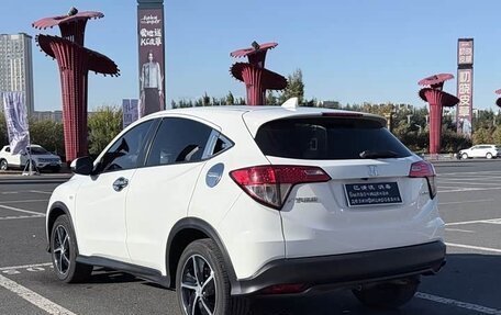 Honda Vezel, 2022 год, 1 670 013 рублей, 4 фотография