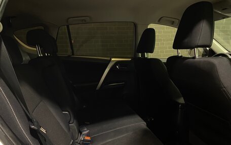 Toyota RAV4, 2016 год, 2 150 000 рублей, 12 фотография