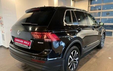 Volkswagen Tiguan II, 2020 год, 2 030 000 рублей, 3 фотография