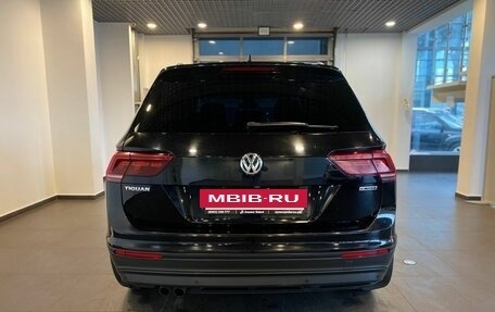 Volkswagen Tiguan II, 2020 год, 2 030 000 рублей, 4 фотография