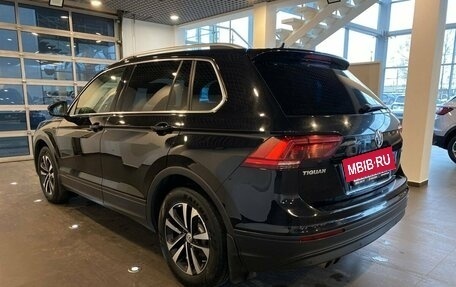 Volkswagen Tiguan II, 2020 год, 2 030 000 рублей, 5 фотография