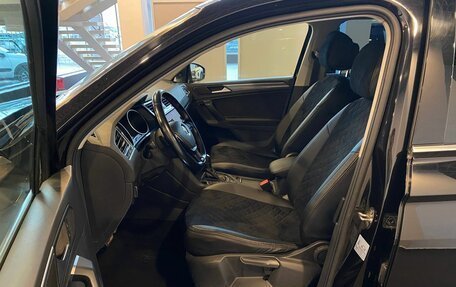 Volkswagen Tiguan II, 2020 год, 2 030 000 рублей, 16 фотография