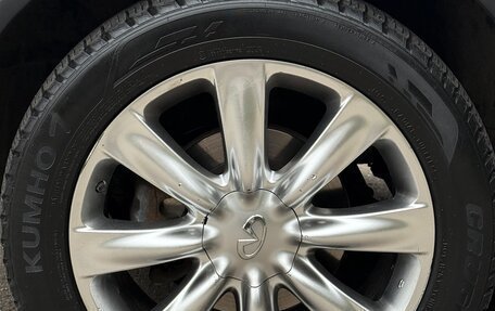 Infiniti FX I, 2007 год, 1 480 000 рублей, 31 фотография