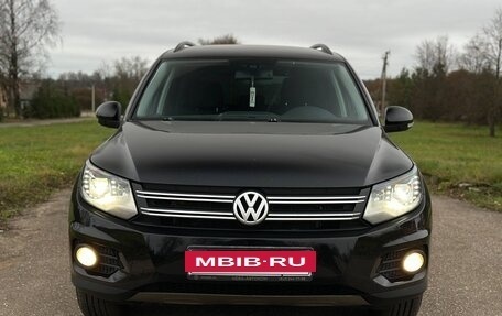 Volkswagen Tiguan I, 2013 год, 990 000 рублей, 2 фотография