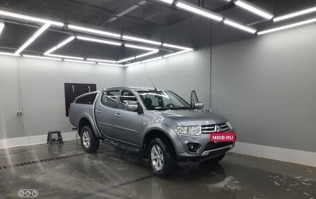 Mitsubishi L200 IV рестайлинг, 2015 год, 1 400 000 рублей, 4 фотография