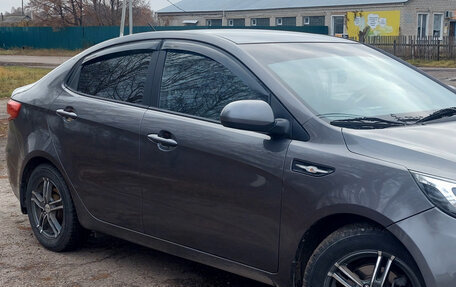 KIA Rio III рестайлинг, 2015 год, 1 020 000 рублей, 2 фотография