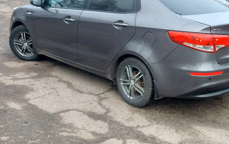 KIA Rio III рестайлинг, 2015 год, 1 020 000 рублей, 5 фотография