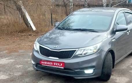 KIA Rio III рестайлинг, 2015 год, 1 020 000 рублей, 6 фотография