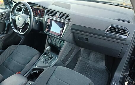 Volkswagen Tiguan II, 2017 год, 1 999 000 рублей, 12 фотография