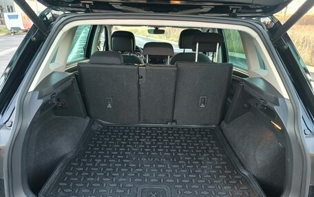 Volkswagen Tiguan II, 2017 год, 1 999 000 рублей, 22 фотография