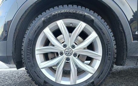 Volkswagen Tiguan II, 2017 год, 1 999 000 рублей, 23 фотография