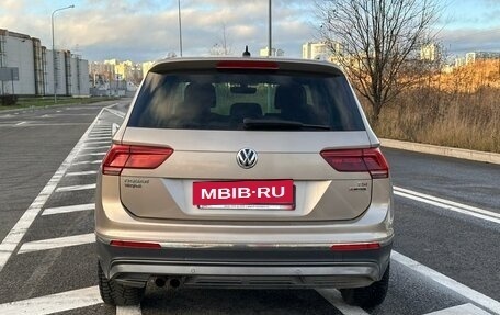 Volkswagen Tiguan II, 2017 год, 1 849 000 рублей, 5 фотография