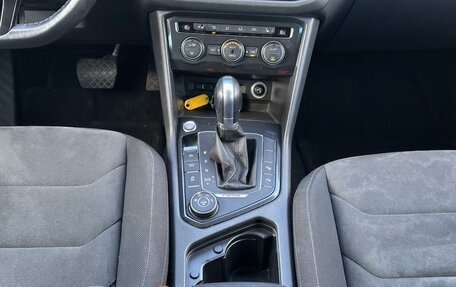 Volkswagen Tiguan II, 2017 год, 1 849 000 рублей, 18 фотография