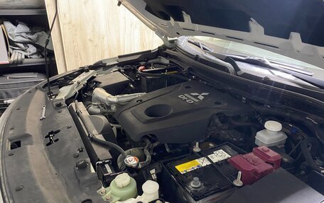 Mitsubishi Pajero Sport III рестайлинг, 2021 год, 4 150 000 рублей, 7 фотография