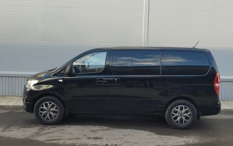 Hyundai Grand Starex Grand Starex I рестайлинг 2, 2020 год, 4 700 000 рублей, 2 фотография